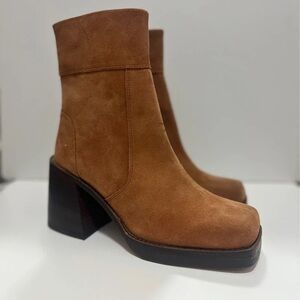 Chic Brown Suede Heeled Boots
